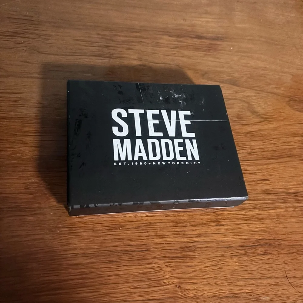 NWT Steve Madden Black Leather Wallet